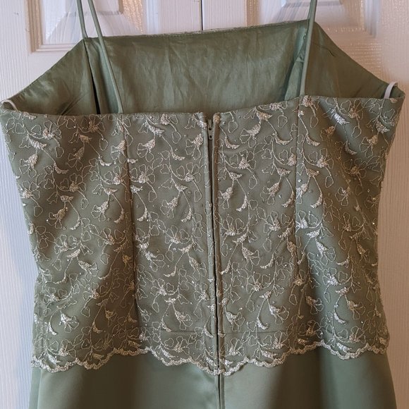 Elegant Bellessa Green Gown with Lace Bolero sz L - Picture 9 of 16